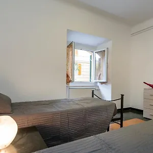 Appartamento Spianata Castelletto, Genova
